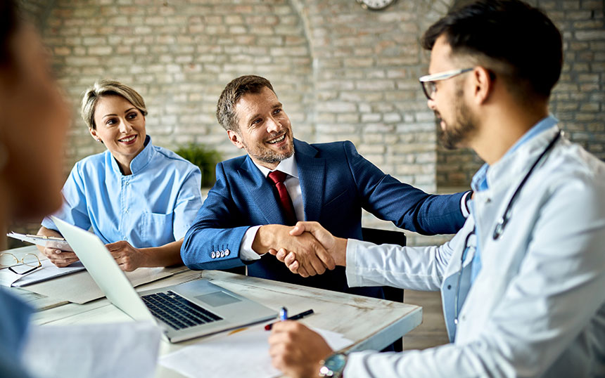 Experiencia de Multisoluciones trabajando con aseguradoras, financieras y entidades públicas en la gestión de salvamentos.